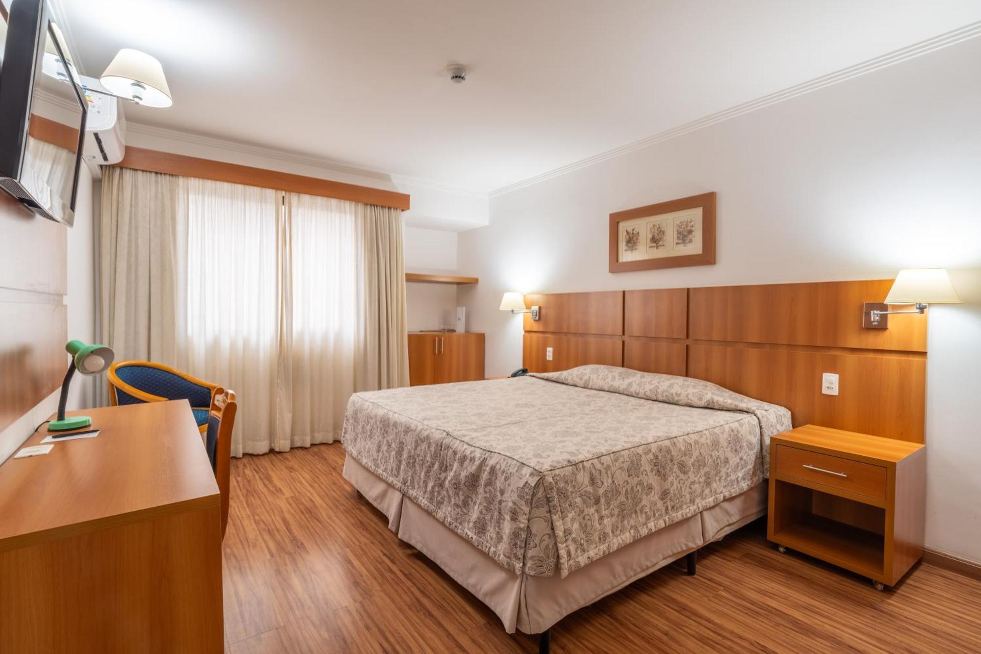 Hotel Plaza Mayor Санту-Андре Экстерьер фото